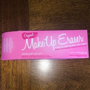 Makeup Eraser in original pink